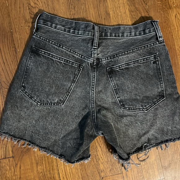 Madewell Black denim cutoff shorts - Picture 2 of 4